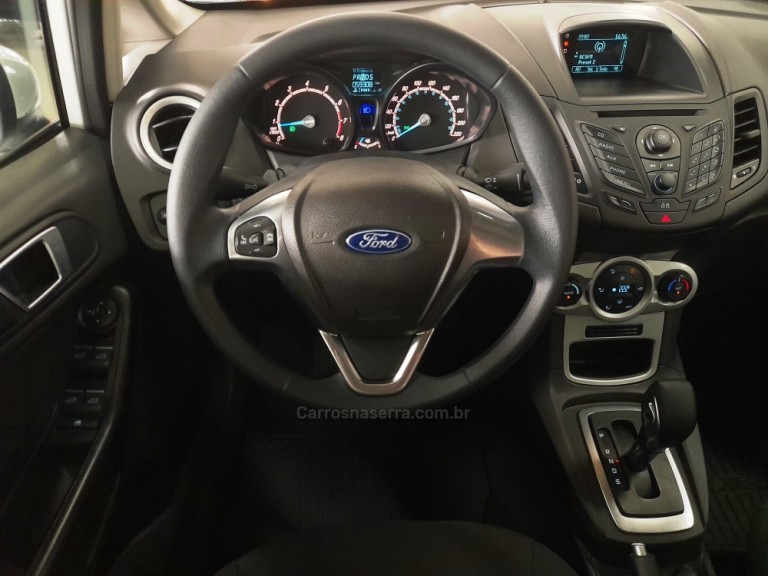 FORD - FIESTA - 2016 - Branca