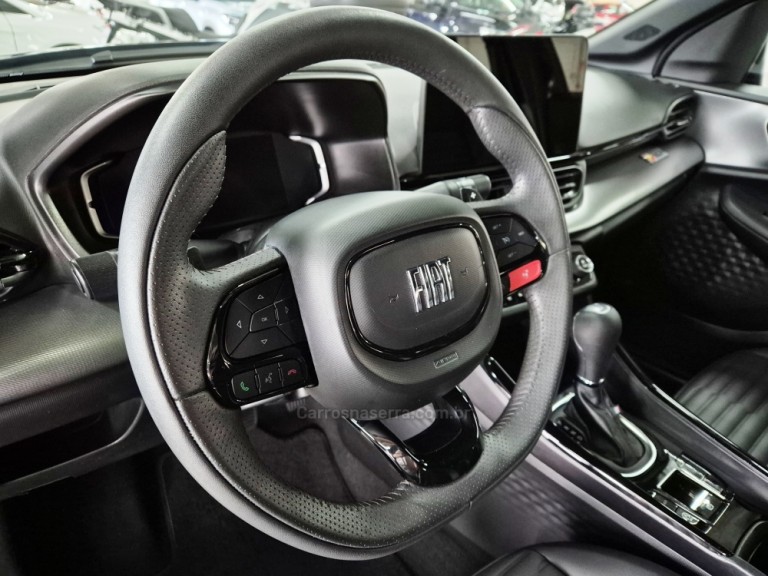 FIAT - FASTBACK - 2023 - Preta