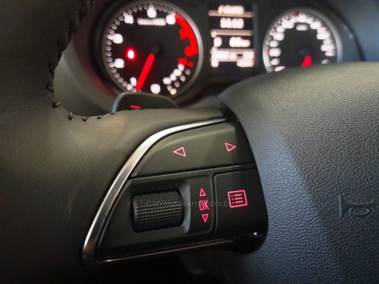 AUDI - A3 - 2014 - Branca