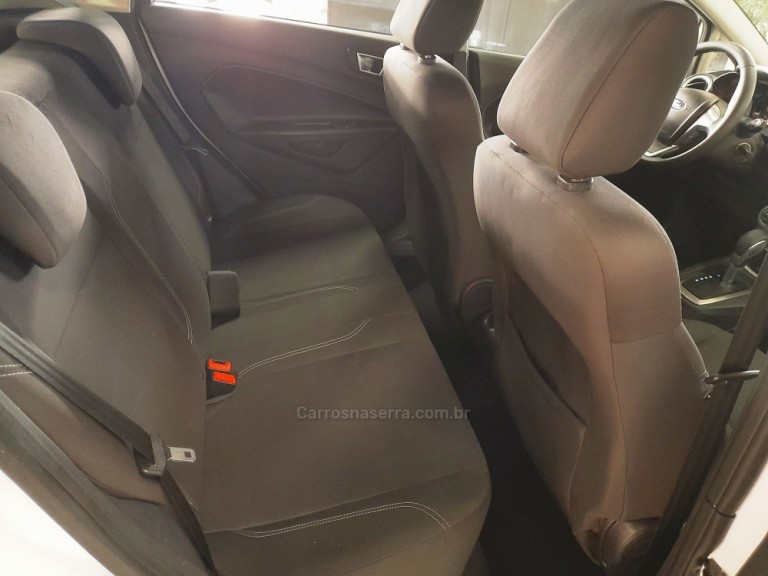 FORD - FIESTA - 2016 - Branca