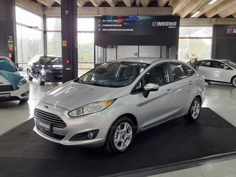 FORD - FIESTA - 2014 - Prata