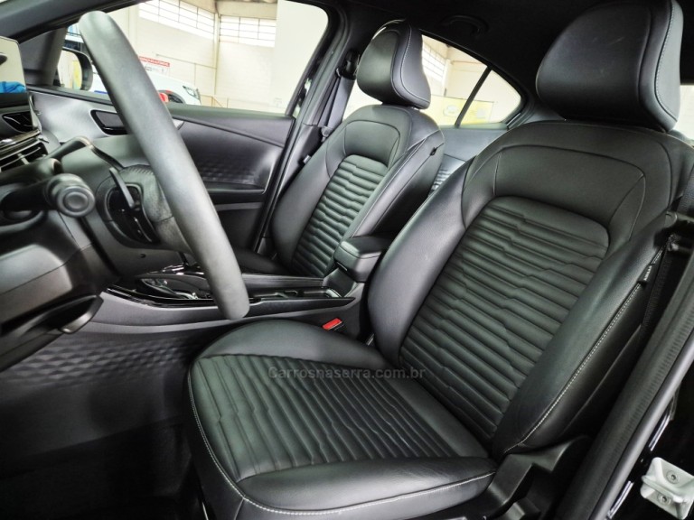 FIAT - FASTBACK - 2023 - Preta