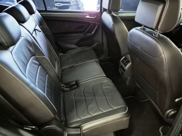 VOLKSWAGEN - TIGUAN - 2024 - Azul