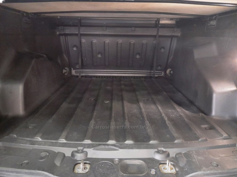 FIAT - TORO - 2023 - Preta