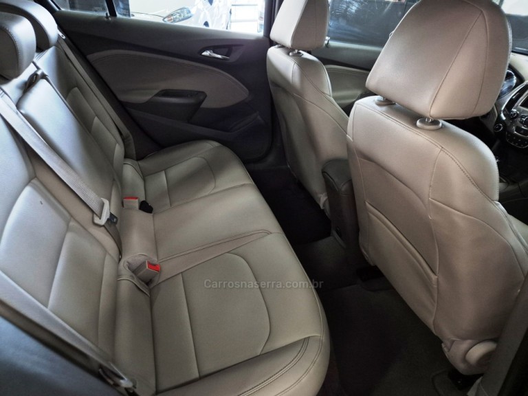 CHEVROLET - CRUZE - 2018 - Vermelha