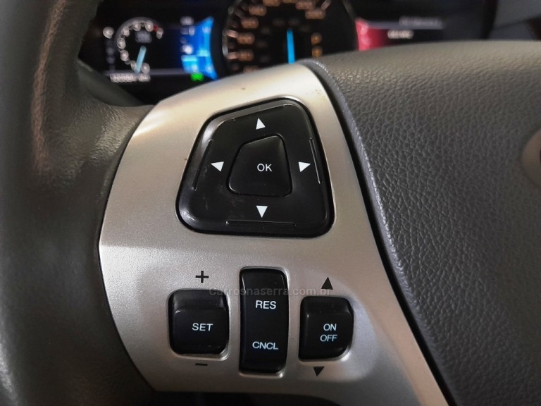 FORD - EDGE - 2013 - Preta