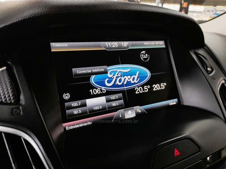 FORD - FOCUS - 2016 - Cinza