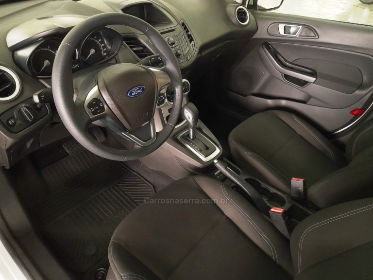 FORD - FIESTA - 2016 - Branca