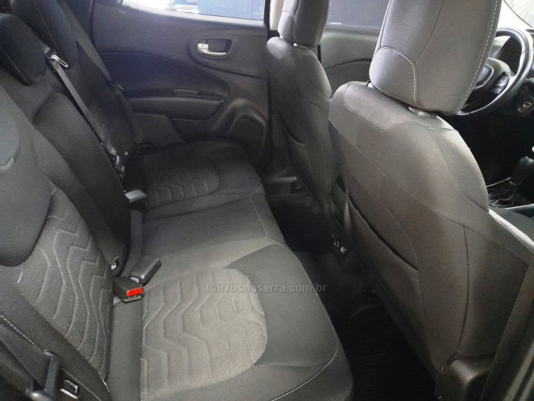 FIAT - TORO - 2023 - Preta