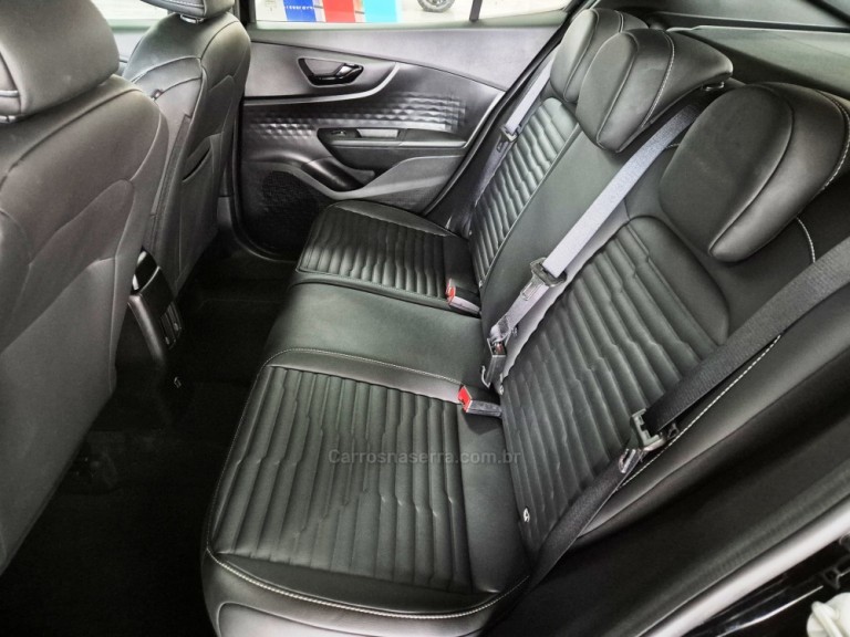 FIAT - FASTBACK - 2023 - Preta