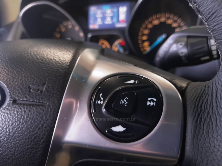 FORD - FOCUS - 2015 - Cinza
