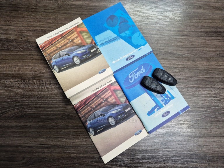 FORD - FOCUS - 2016 - Azul