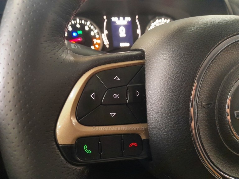 JEEP - RENEGADE - 2016 - Vermelha