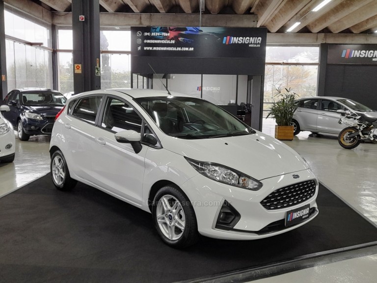 FORD - FIESTA - 2018 - Branca