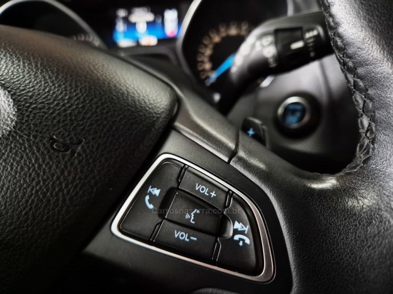 FORD - FOCUS - 2016 - Azul