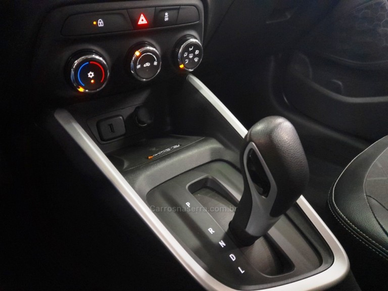 CHEVROLET - ONIX - 2020 - Azul