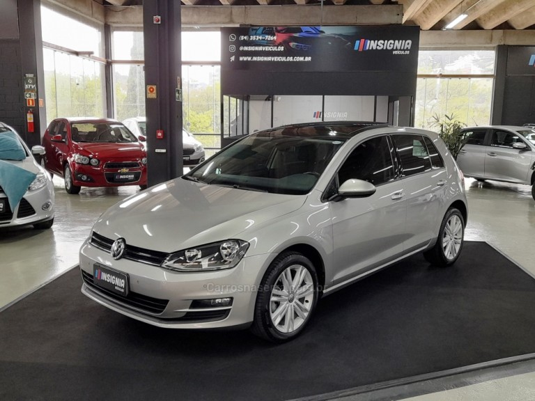 VOLKSWAGEN - GOLF - 2017 - Prata