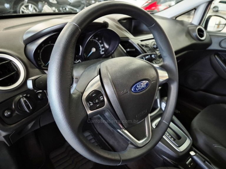FORD - FIESTA - 2016 - Branca
