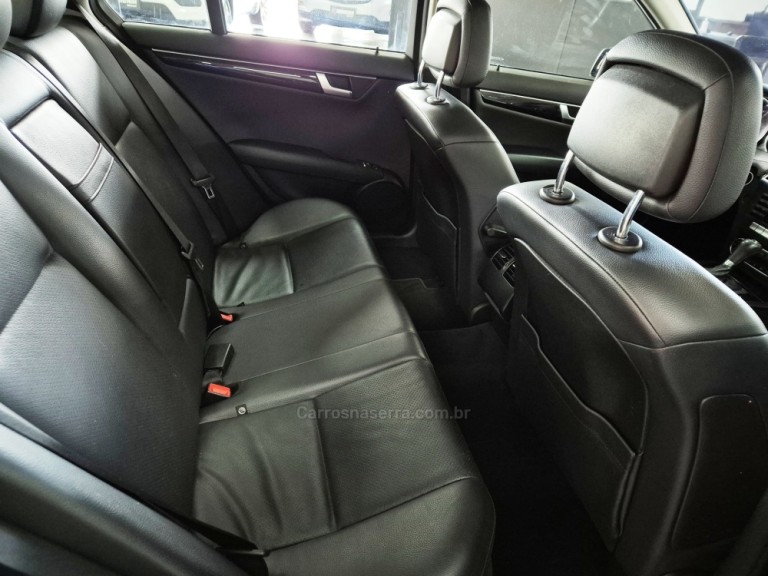 MERCEDES-BENZ - C 180 - 2012 - Preta