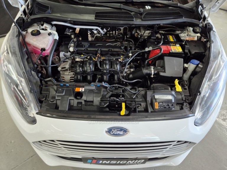 FORD - FIESTA - 2016 - Branca