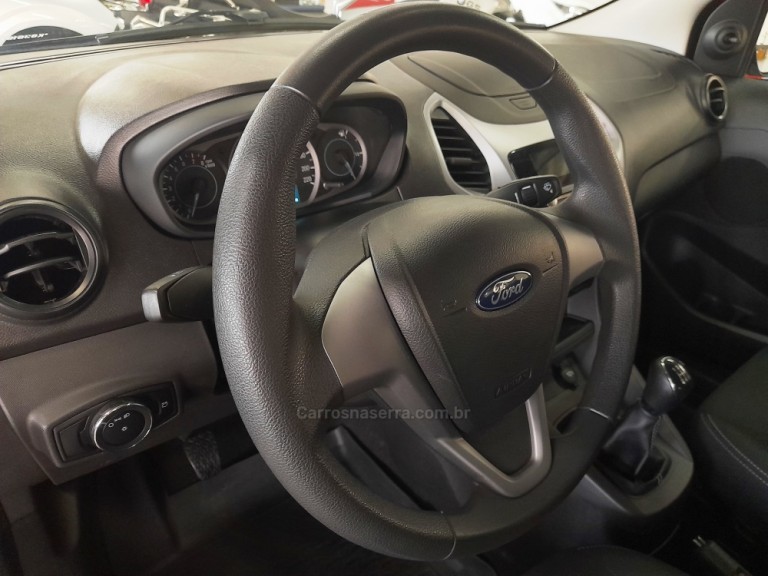 FORD - KA - 2019 - Vermelha