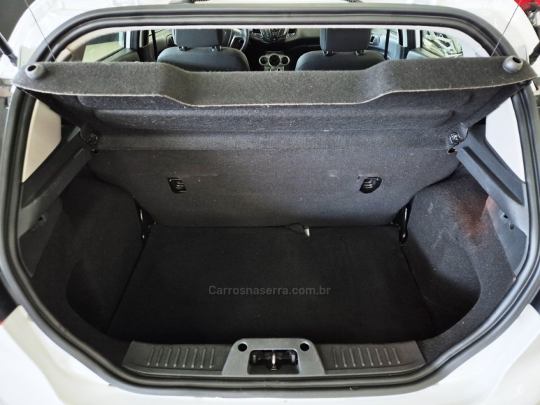 FORD - FIESTA - 2016 - Branca