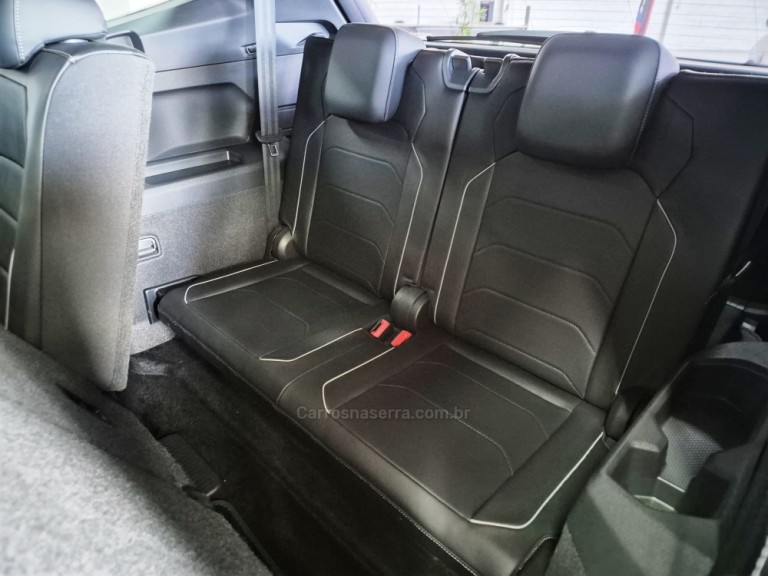 VOLKSWAGEN - TIGUAN - 2024 - Azul