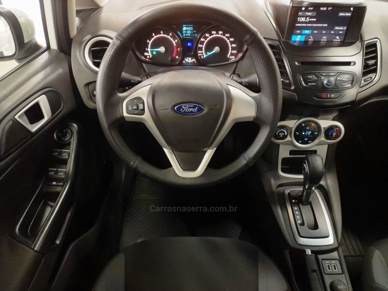 FORD - FIESTA - 2018 - Branca