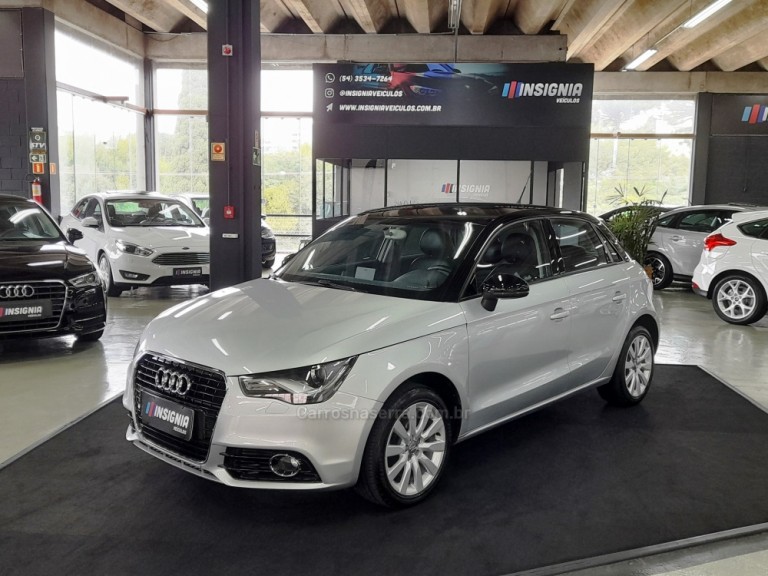 AUDI - A1 - 2013 - Prata