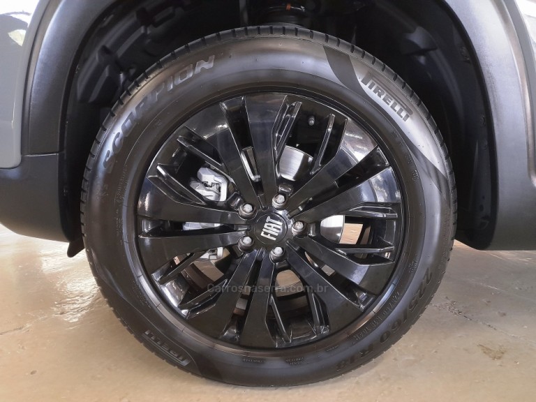 FIAT - TORO - 2023 - Cinza
