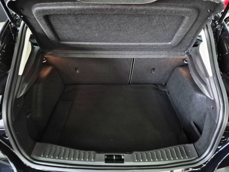 FORD - FOCUS - 2017 - Preta