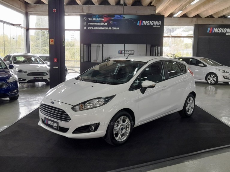 FORD - FIESTA - 2016 - Branca
