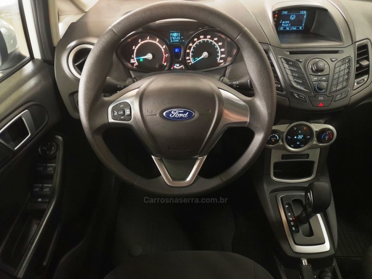 FORD - FIESTA - 2016 - Branca