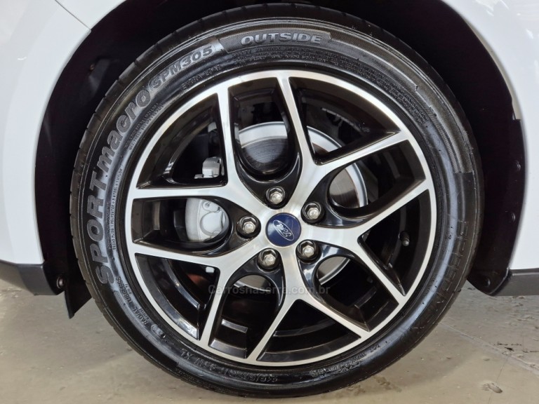 FORD - FOCUS - 2016 - Branca